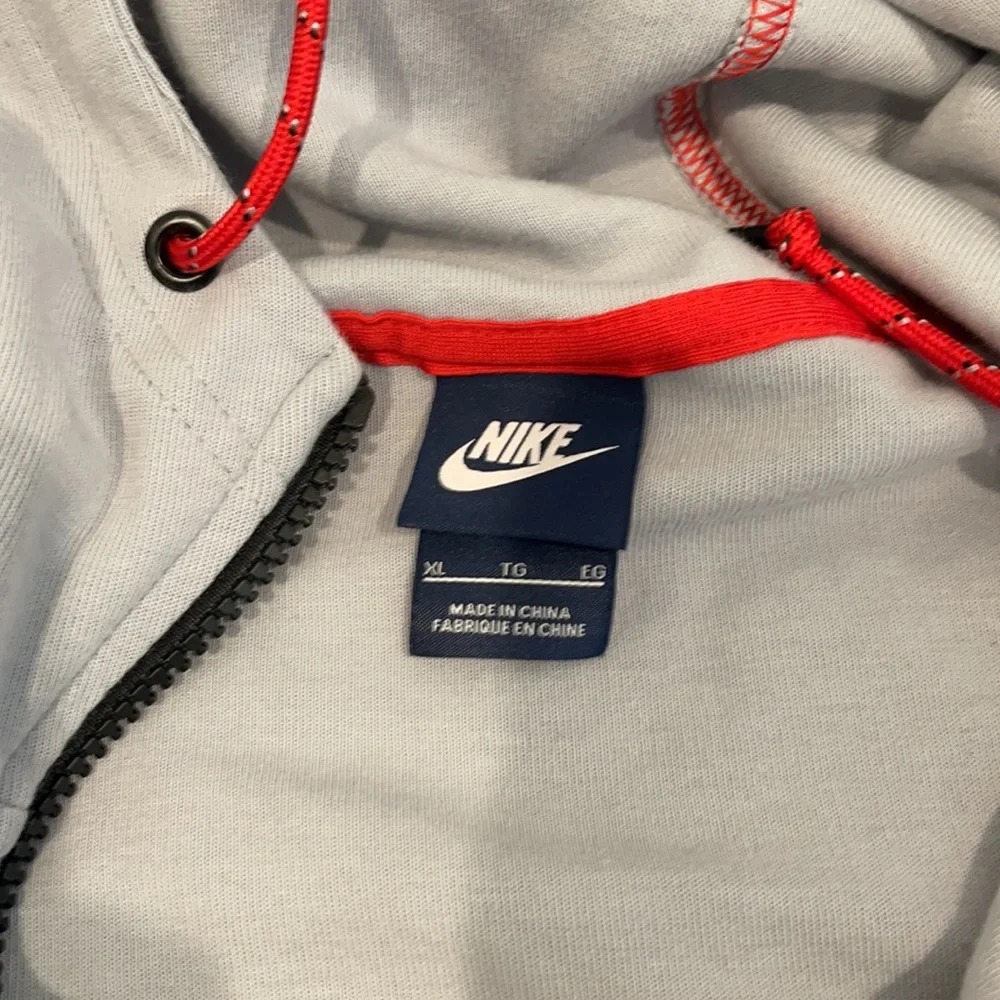 Nike zip up hoody